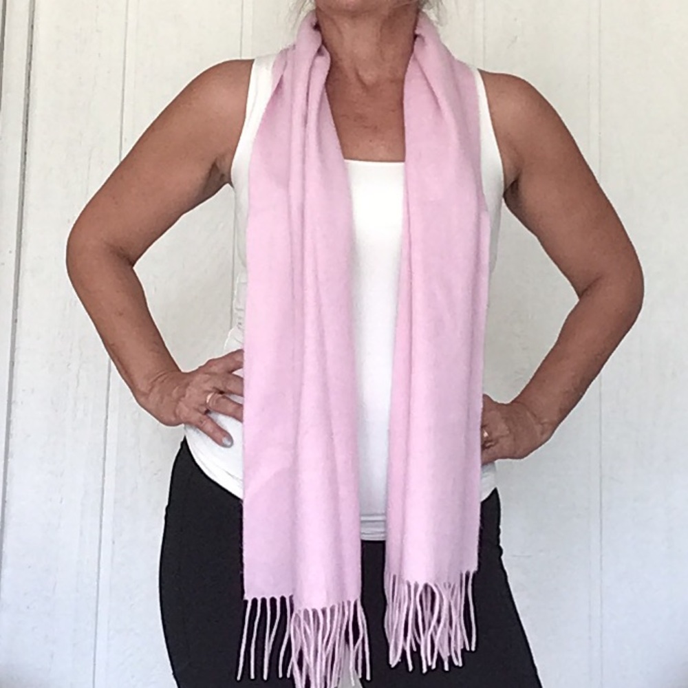 PINK CASHMERE FRINGED SCARF
